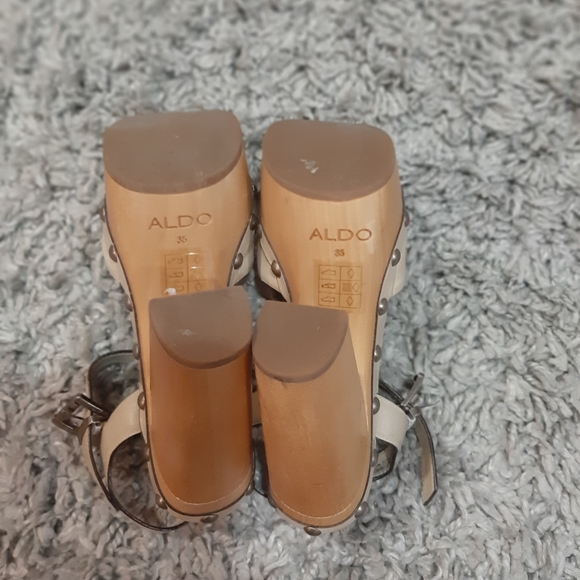 Heels - Picture 2 of 6